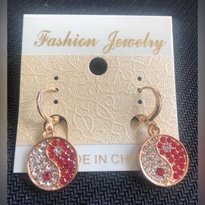Fashion Jewelry Red and Clear Crystal Yin Yang Drop Earrings